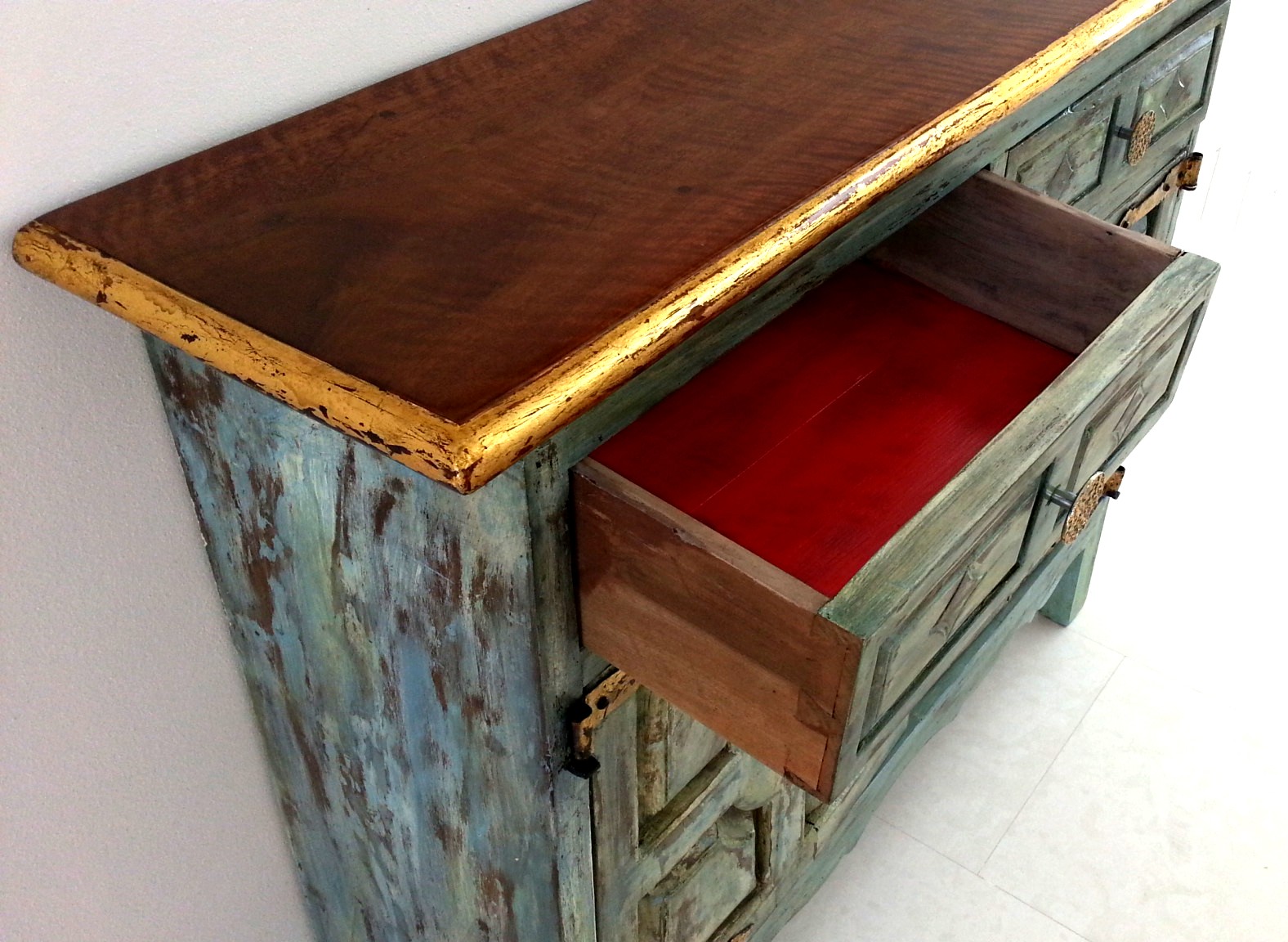 Shabby Chic Sideboard